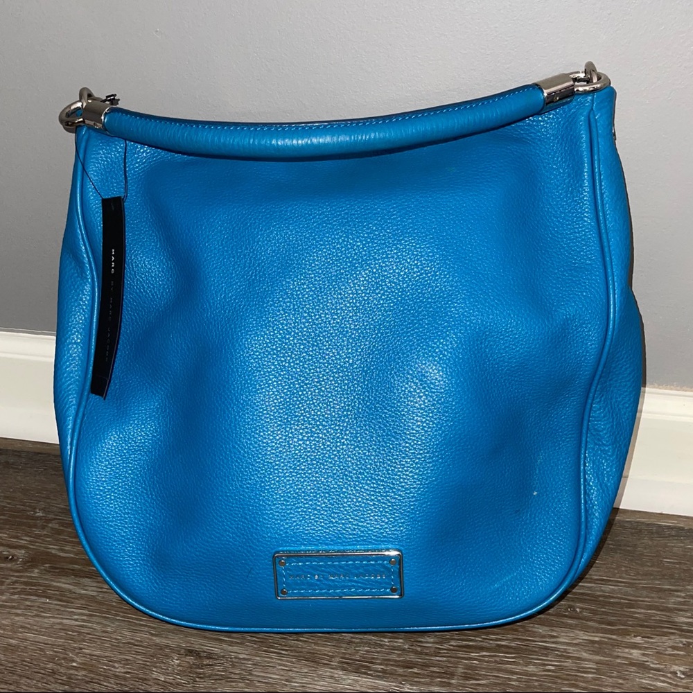 💥 SALE!💥 NWT Marc Jacobs Too Hot to Handle